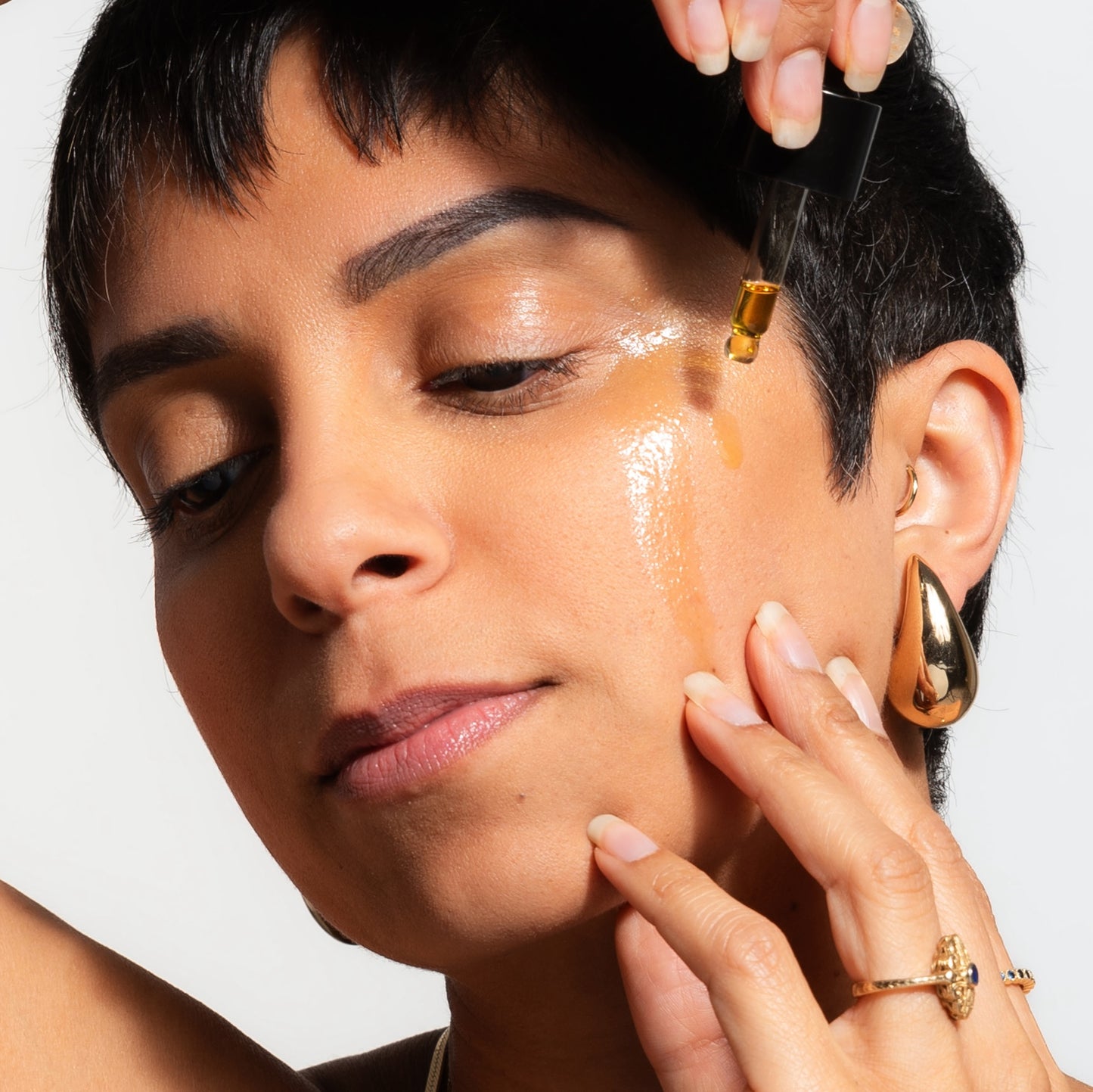 24K Gold Saffron Serum